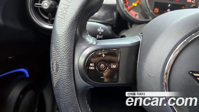 Mini Cooper 2022 — photo 17