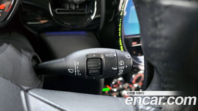 Mini Cooper 2022 — photo 19