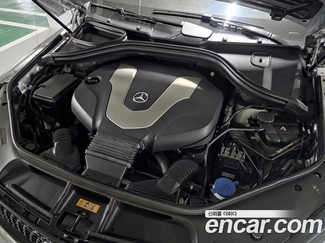 Mercedes-Benz GLE-Class 2018 — photo 6