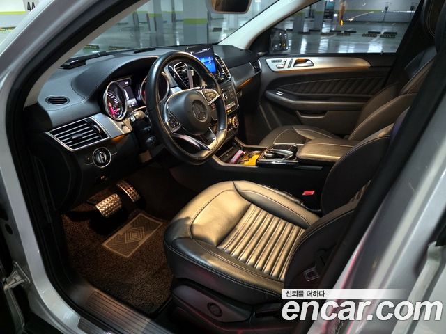 Mercedes-Benz GLE-Class 2018 — photo 7