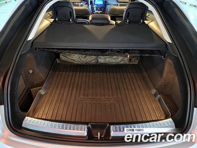 Mercedes-Benz GLE-Class 2018 — photo 16