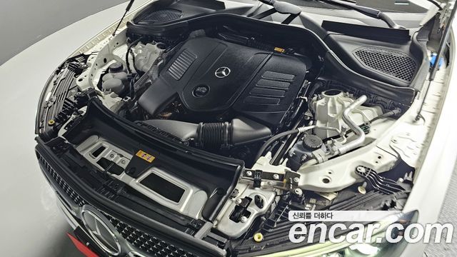 Mercedes-Benz GLC-Class 2025 — photo 6