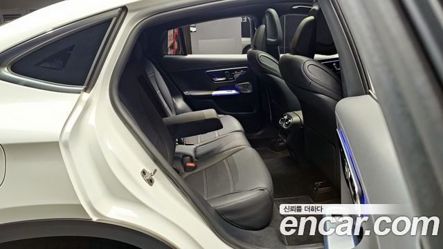 Mercedes-Benz GLC-Class 2025 — photo 11