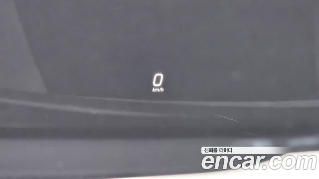 Mercedes-Benz GLC-Class 2025 — photo 13