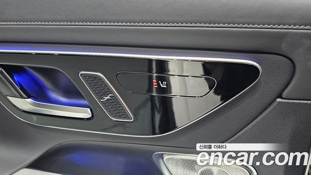 Mercedes-Benz GLC-Class 2025 — photo 19