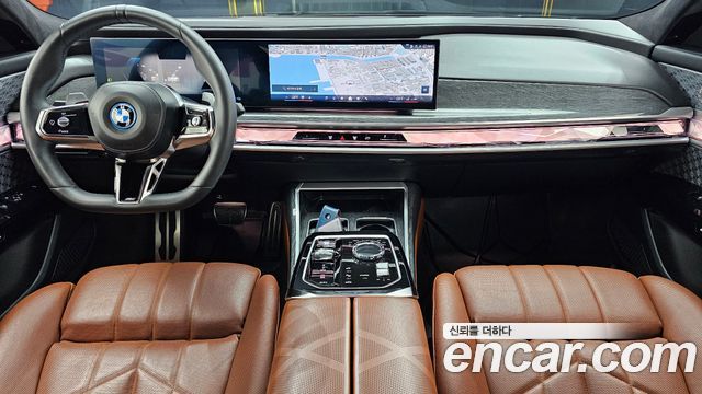 BMW 7-Series 2023 — photo 7