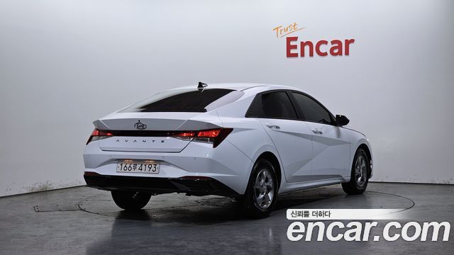 Hyundai AVANTE 2022 — photo 2