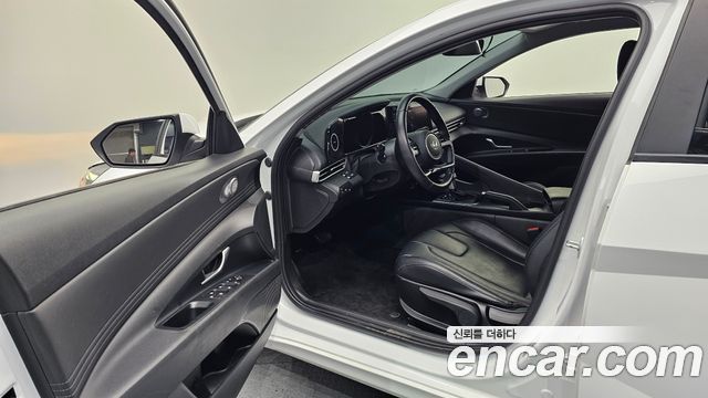 Hyundai AVANTE 2022 — photo 10