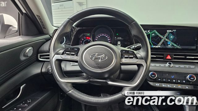Hyundai AVANTE 2022 — photo 13