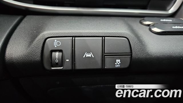 Hyundai AVANTE 2022 — photo 17