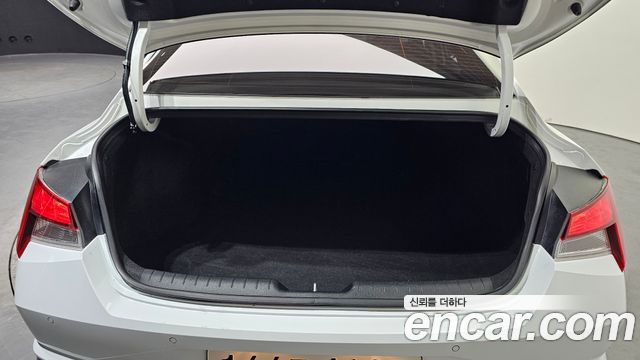 Hyundai AVANTE 2022 — photo 20