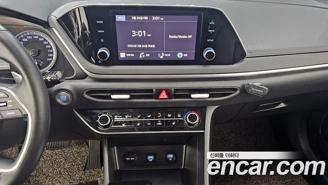 Hyundai Sonata 2022 — photo 15