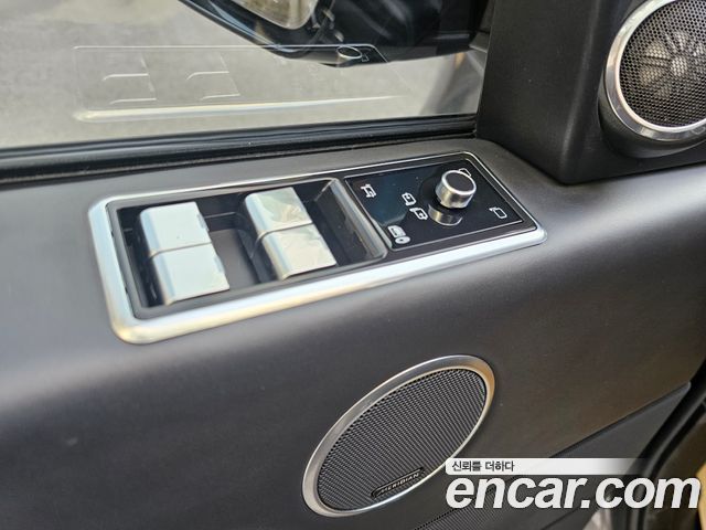 Land Rover Range Rover 2015 — photo 7