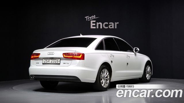 Audi A6 2015 — photo 2