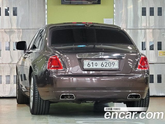 Rolls-Royce Ghost 2010 — photo 3