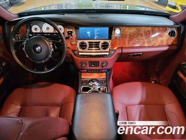 Rolls-Royce Ghost 2010 — photo 16