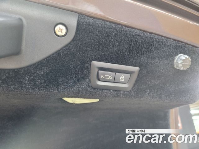 Rolls-Royce Ghost 2010 — photo 18