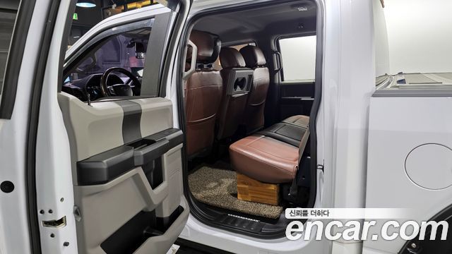 Ford F150 2016 — photo 11