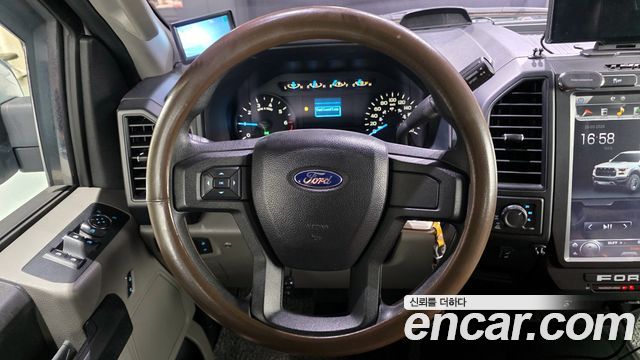 Ford F150 2016 — photo 13