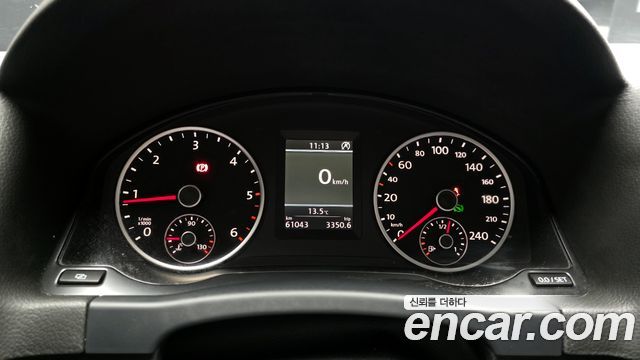 Volkswagen Tiguan 2012 — photo 8