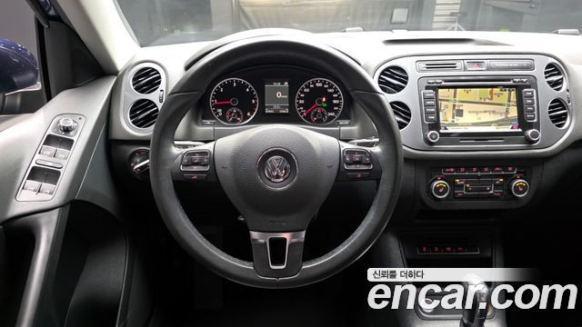 Volkswagen Tiguan 2012 — photo 13