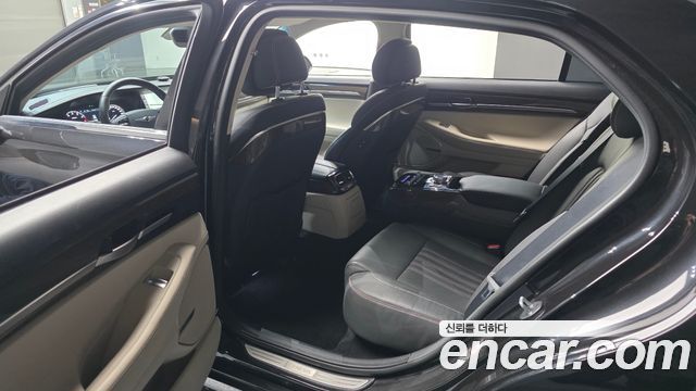 Genesis G90 2019 — photo 11