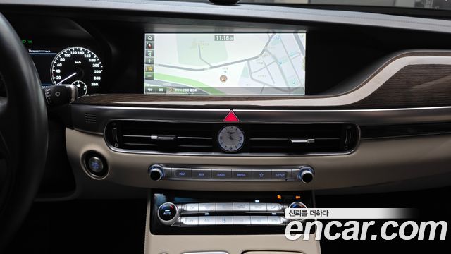 Genesis G90 2019 — photo 18