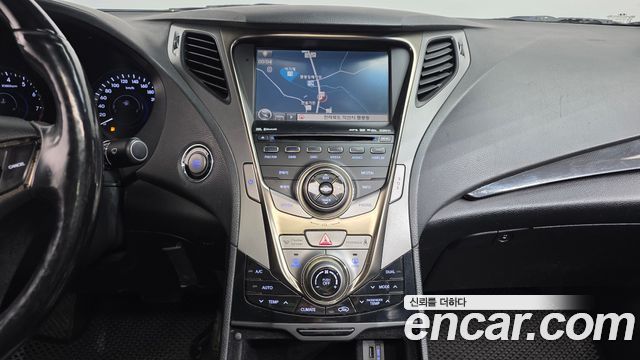 Hyundai Grandeur 2011 — photo 15