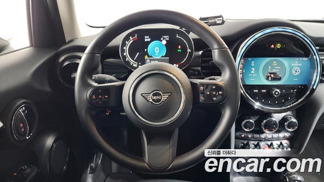 Mini Cooper 2022 — photo 13