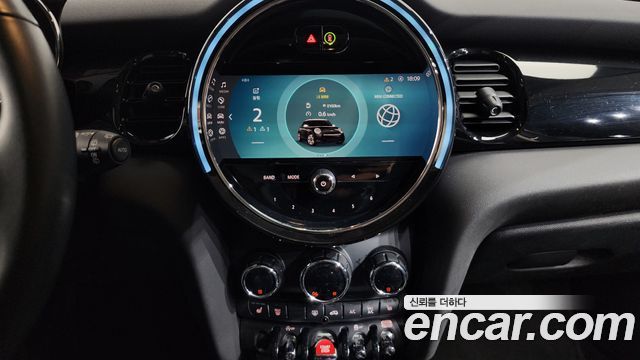 Mini Cooper 2022 — photo 16