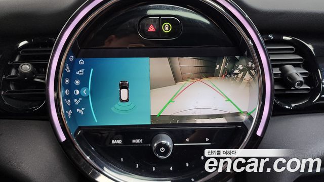 Mini Cooper 2022 — photo 17