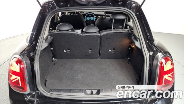 Mini Cooper 2022 — photo 20