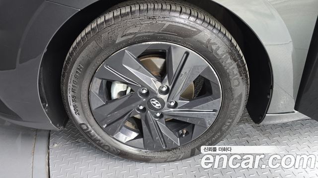 Hyundai AVANTE 2021 — photo 5