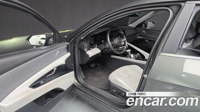 Hyundai AVANTE 2021 — photo 10