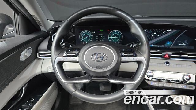 Hyundai AVANTE 2021 — photo 13