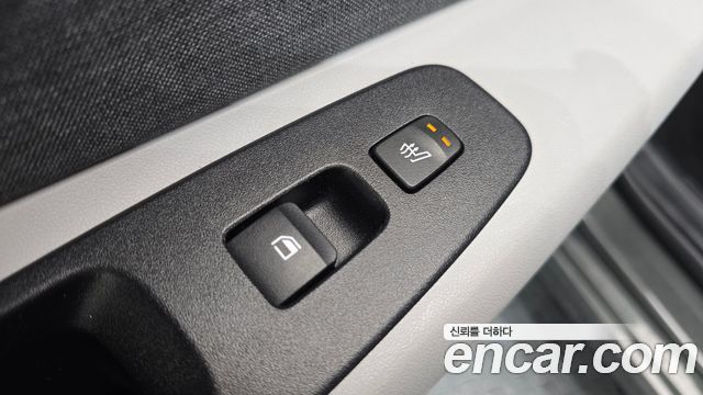 Hyundai AVANTE 2021 — photo 19