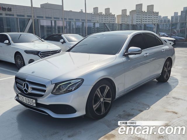 Mercedes-Benz E-Class 2017 — photo 2