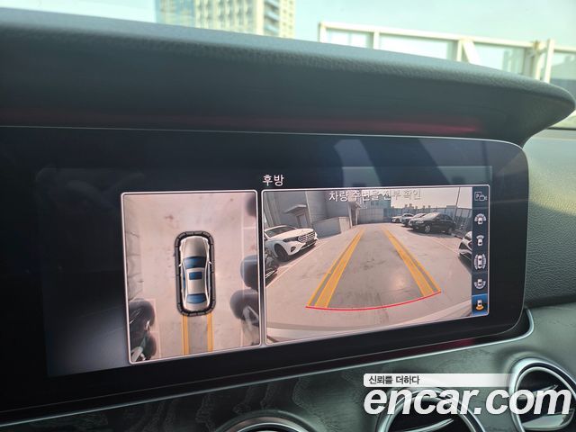 Mercedes-Benz E-Class 2017 — photo 13