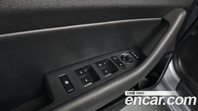 Hyundai Sonata 2016 — photo 17