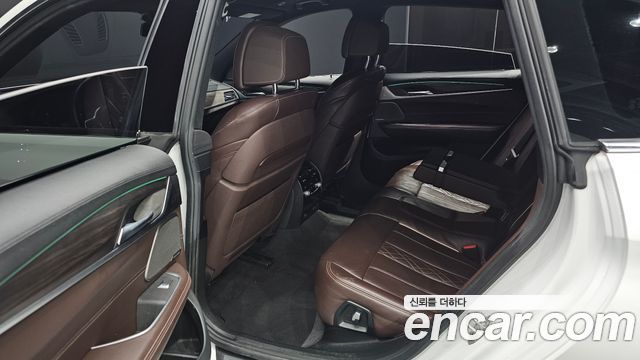 BMW Gran Turismo 2020 — photo 12