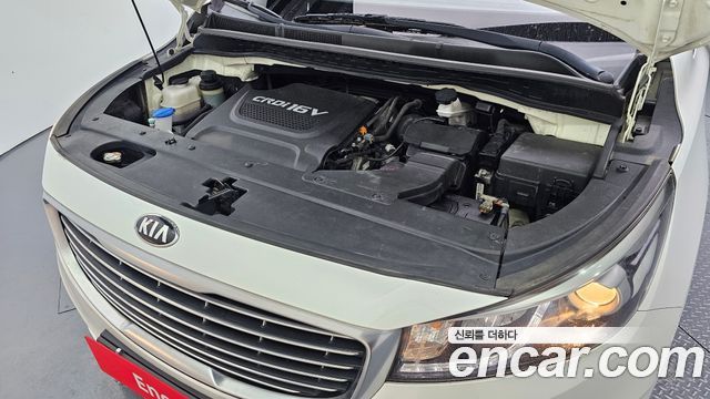 Kia Canival 2016 — photo 6