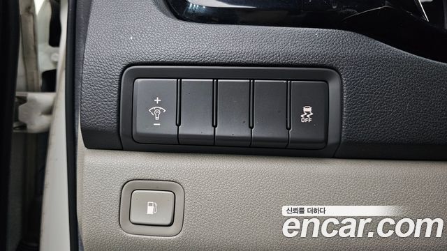 Kia Canival 2016 — photo 12