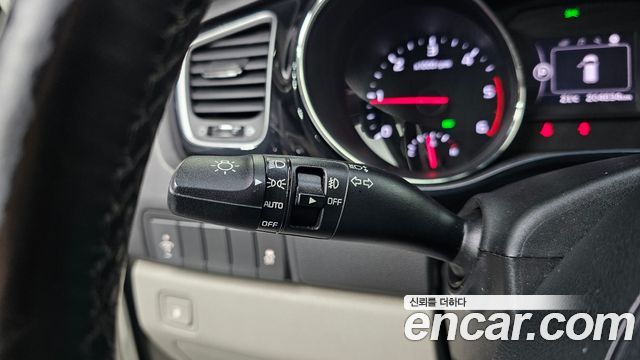 Kia Canival 2016 — photo 14