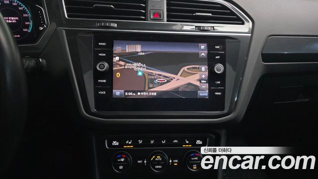 Volkswagen Tiguan 2020 — photo 14
