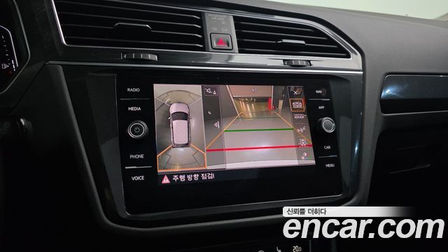 Volkswagen Tiguan 2020 — photo 15