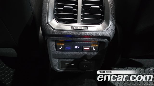 Volkswagen Tiguan 2020 — photo 17