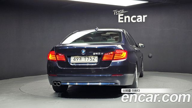 BMW 5-Series 2011 — photo 4