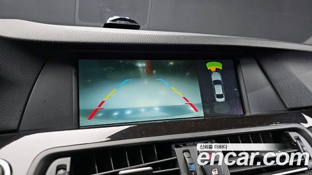 BMW 5-Series 2011 — photo 15