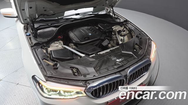 BMW 5-Series 2020 — photo 6