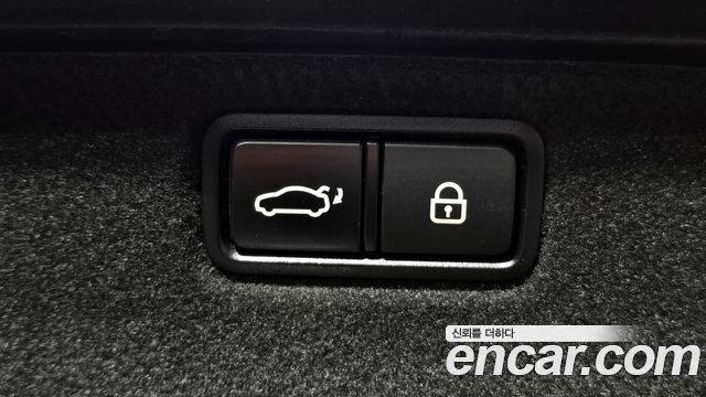 Hyundai Genesis 2016 — photo 20